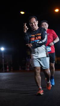 BIB: 
                            <button type="button" onclick="openModal(23121772)" class="btn btn-primary btn-sm float-right btn-popup" data-toggle="modal" data-target=".modal-high-quality">
                        <i class="fas fa-shopping-cart"></i> Add to Cart
                    </button>
                                            <button type="button" onclick="isThisMe(23121772, true)" class="btn btn-success btn-sm float-right btn-popup btn-isme hidden" data-toggle="tooltip" data-placement="bottom" title="นี่คือรูปของคุณใช่ไหม คลิกที่นี่เพื่อเอาเข้าอัลบั้ม">
                        <i class="fas fa-plus"></i> Add to album
                    </button>
                    <button type="button" onclick="isThisMe(23121772, false)" class="btn btn-warning btn-sm float-right btn-popup btn-isnotme hidden">
                        <i class="fas fa-ban"></i> Remove from album
                    </button>